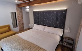 Hostal La Rua